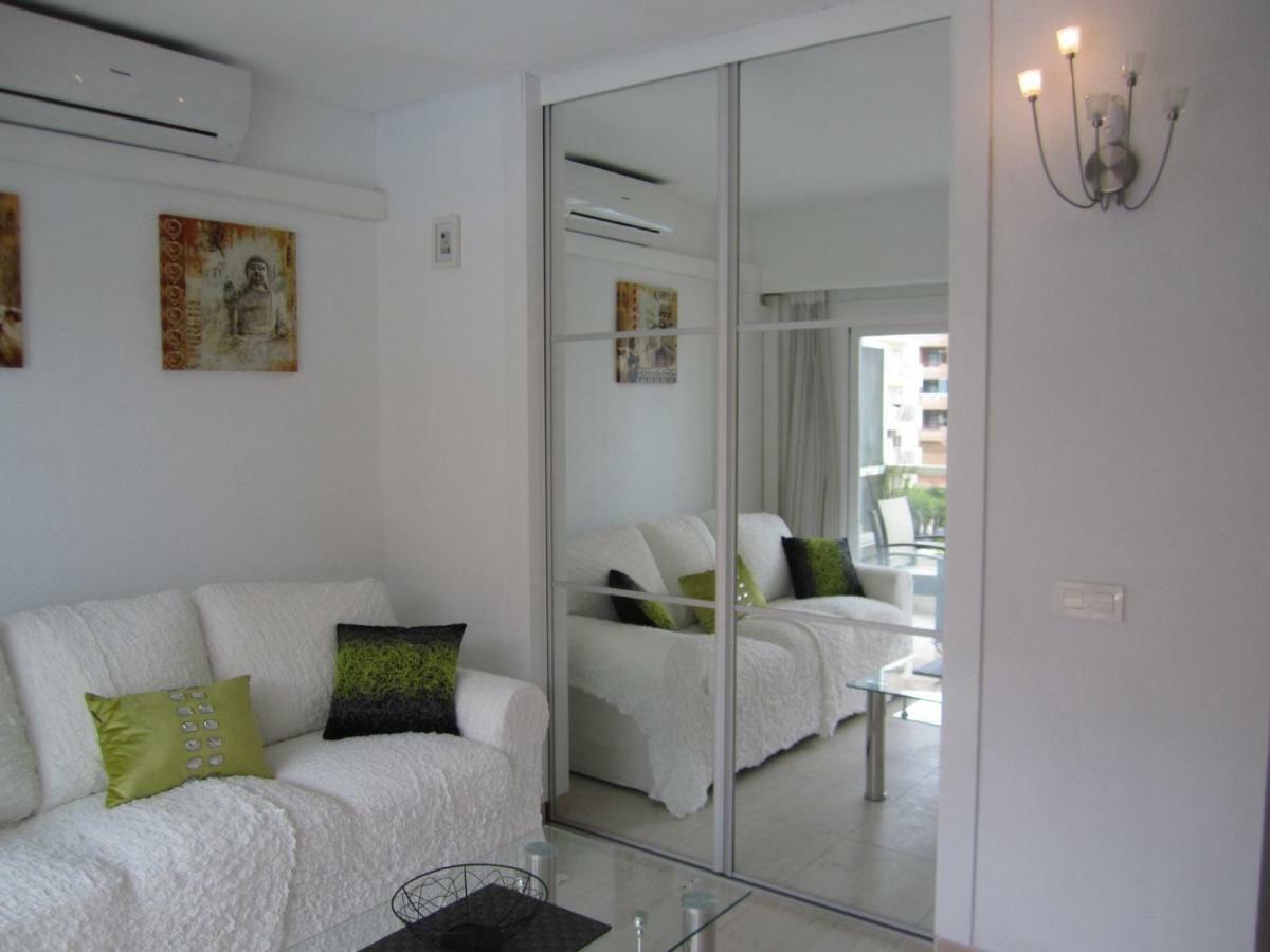 Hotel Apartamento Pyr Fuengirola Private Sunny Pool Side Exterior photo