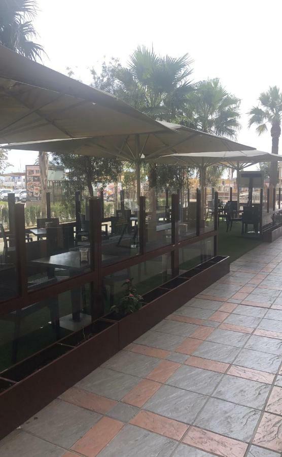 Hotel Apartamento Pyr Fuengirola Private Sunny Pool Side Exterior photo