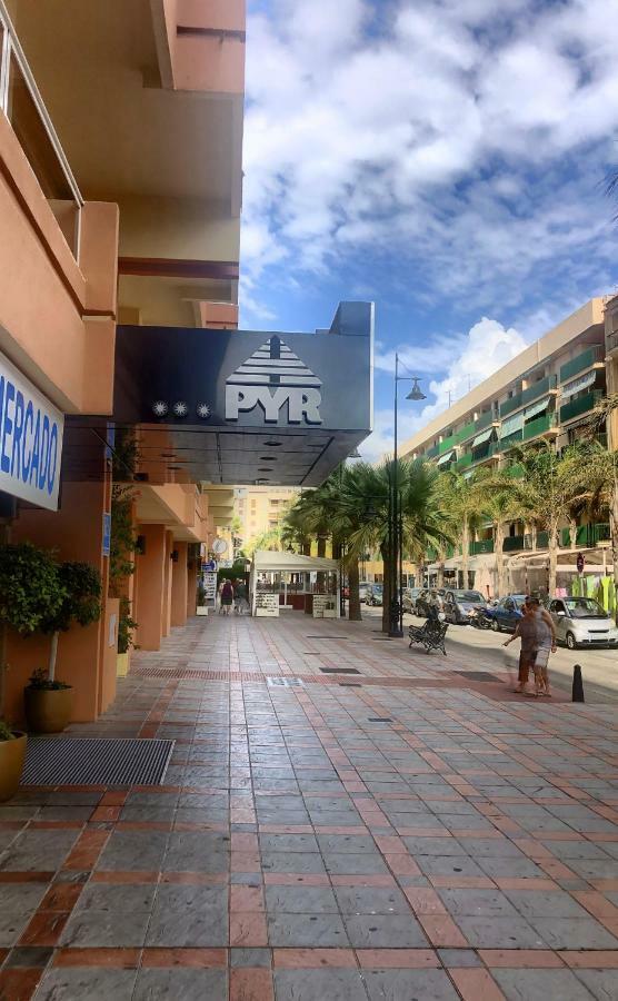 Hotel Apartamento Pyr Fuengirola Private Sunny Pool Side Exterior photo